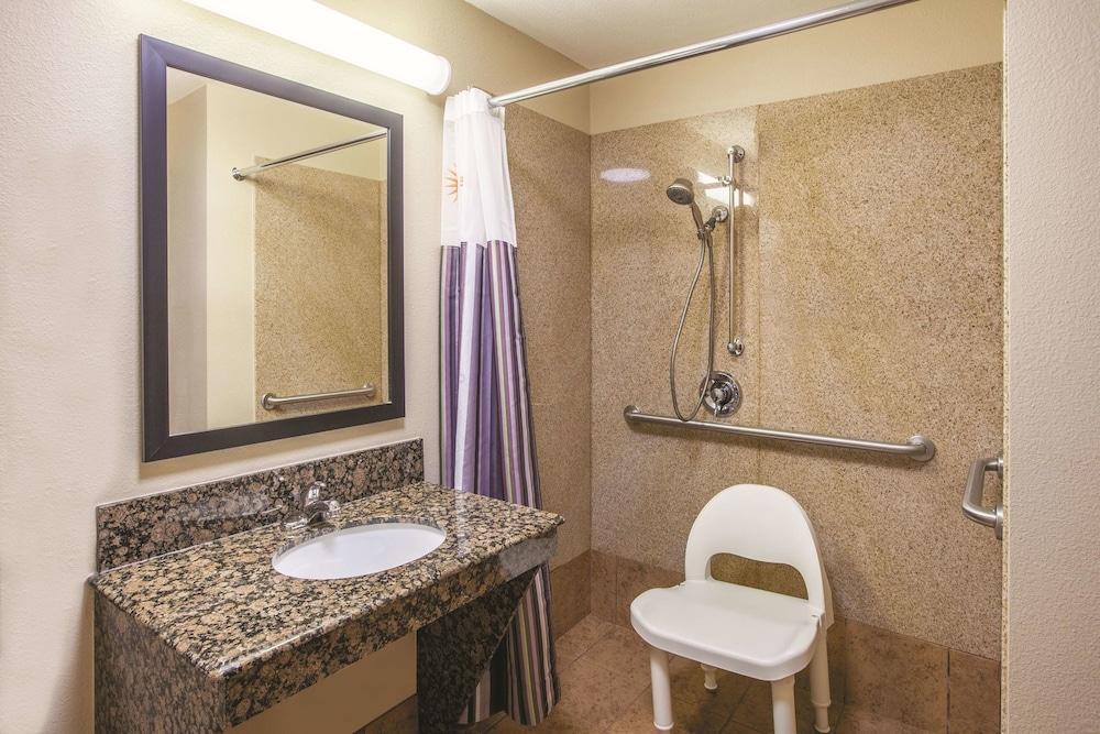 La Quinta By Wyndham Hillsboro Ξενοδοχείο Εξωτερικό φωτογραφία